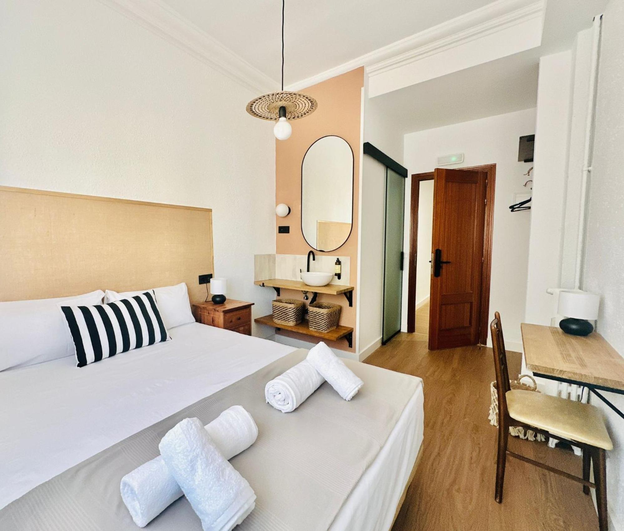 Autentic Boutique Moncloa Madrid Eksteriør bilde