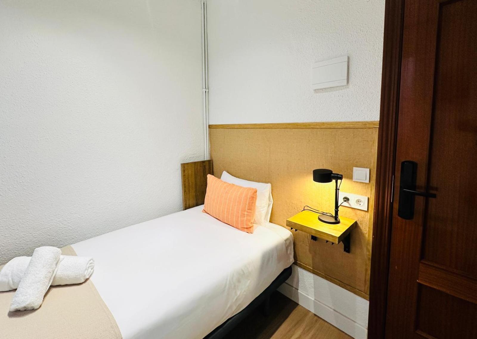 Autentic Boutique Moncloa Madrid Eksteriør bilde